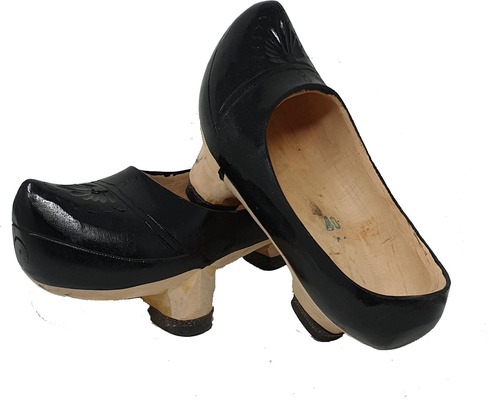 Madreña Tradicional Asturiana Negra Nº44 Madreña Tradicional Asturiana Negra Nº44